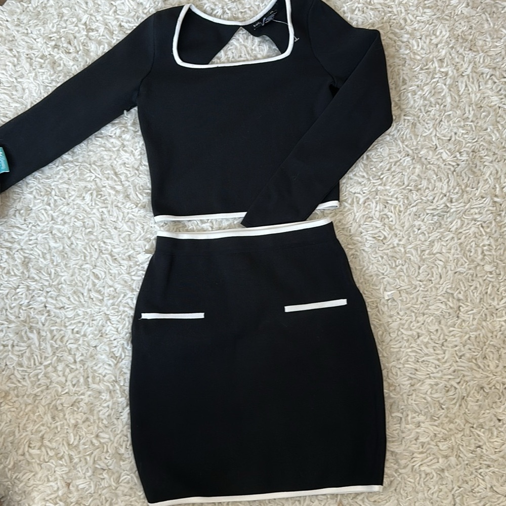 Cute 2 piece skirt set